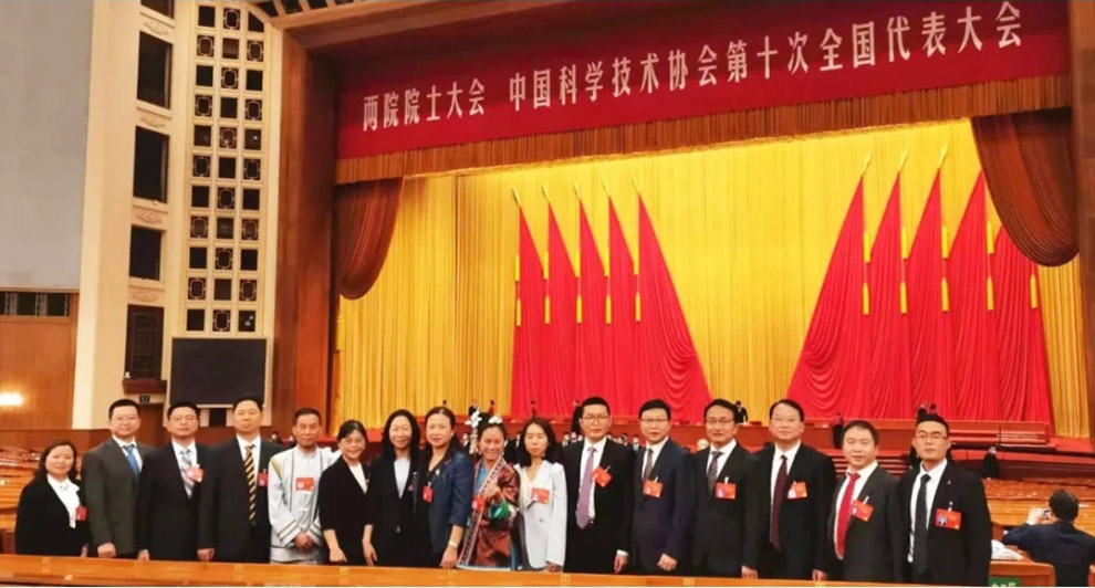 �������ʹ���-׷�󿵽�,����һ������