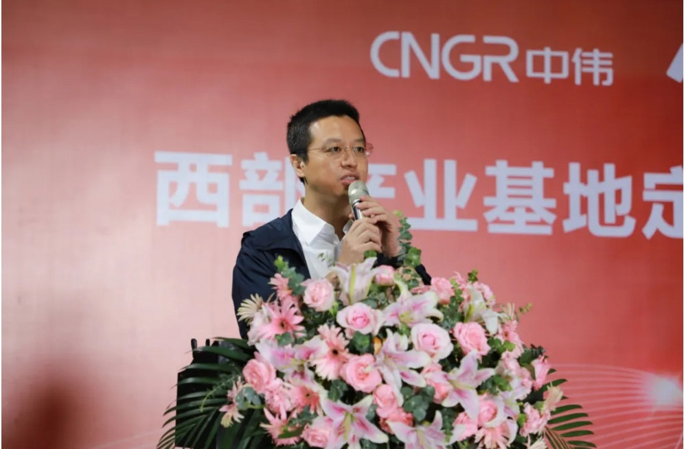 �������ʹ���-׷�󿵽�,����һ������