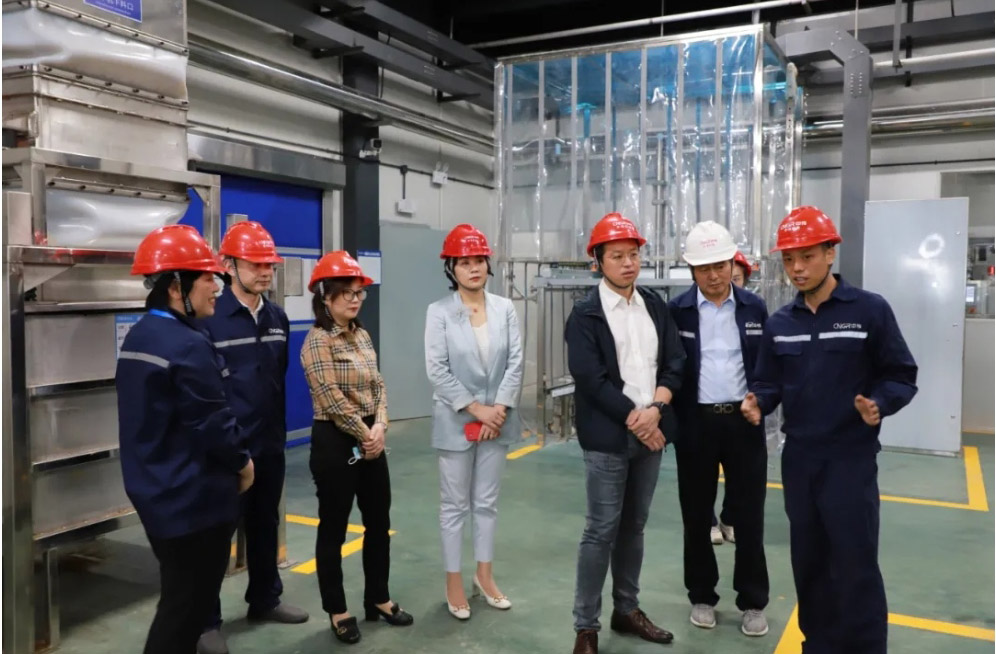 �������ʹ���-׷�󿵽�,����һ������