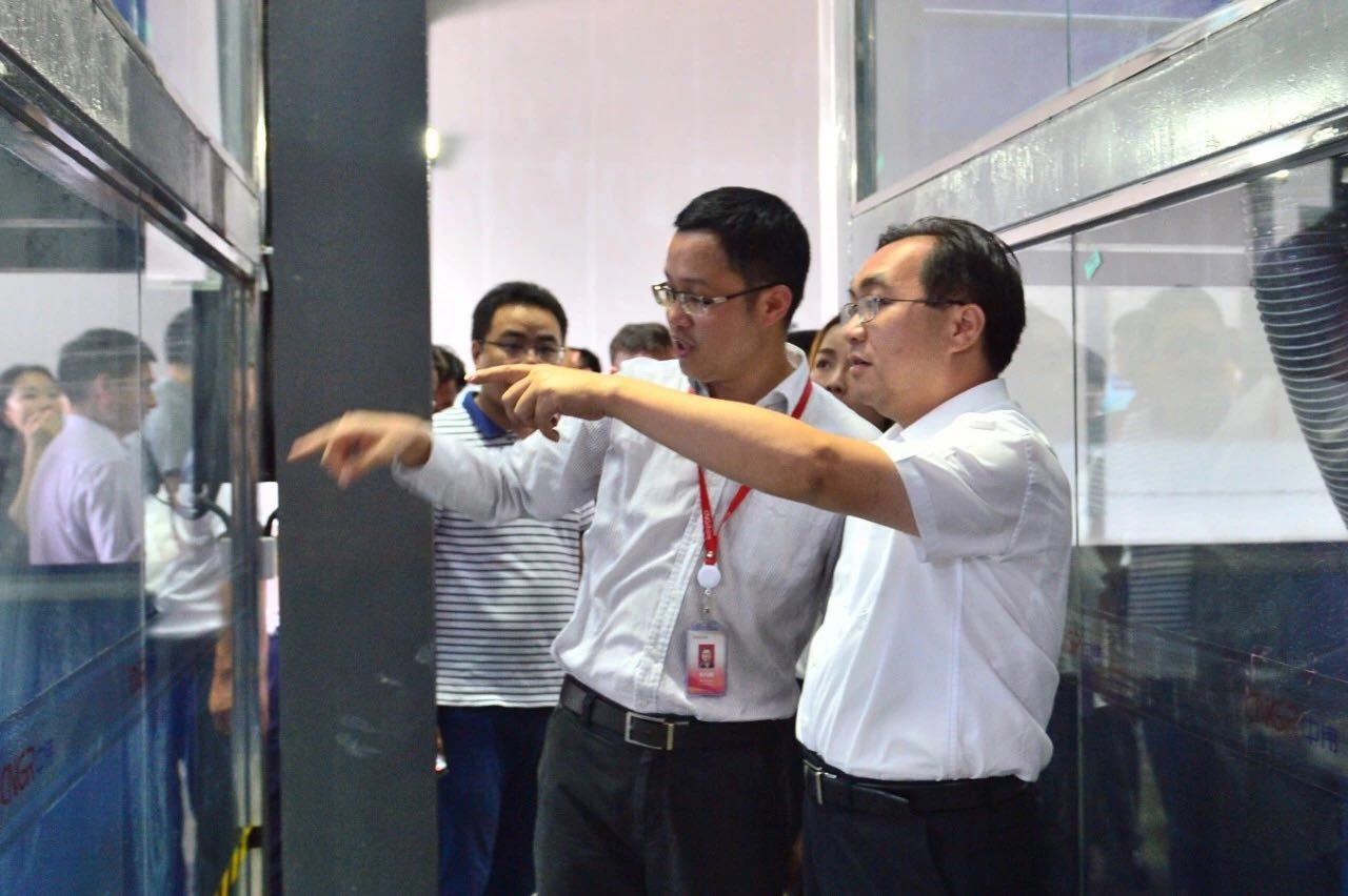 �������ʹ���-׷�󿵽�,����һ������