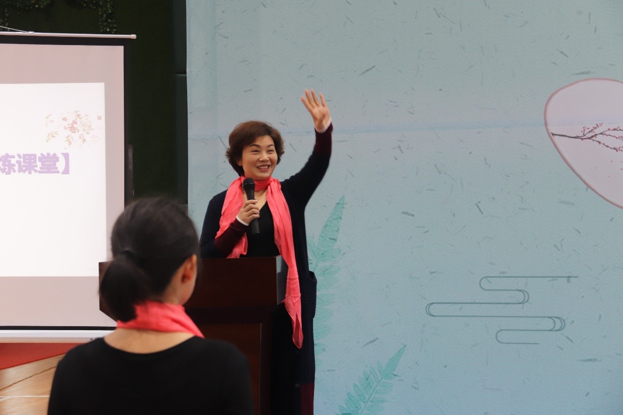 �������ʹ���-׷�󿵽�,����һ������