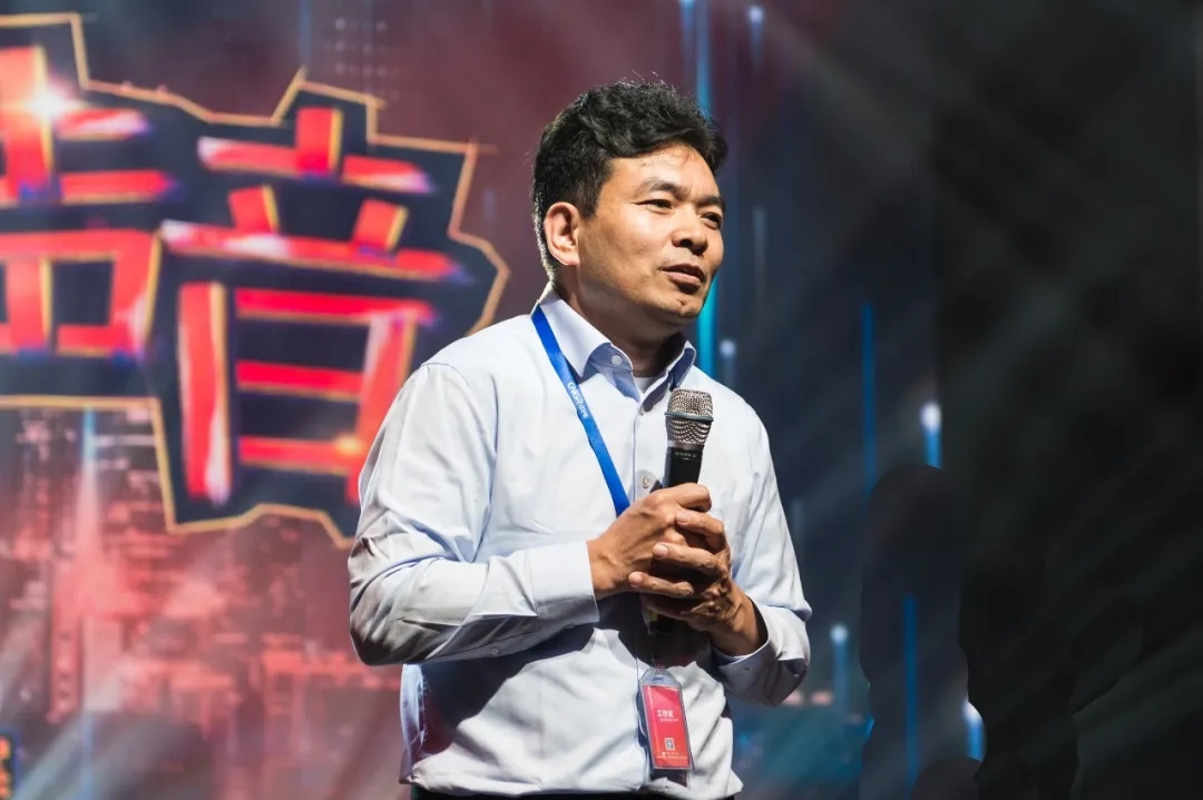 �������ʹ���-׷�󿵽�,����һ������