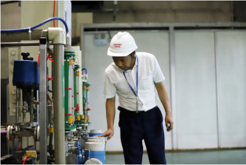 �������ʹ���-׷�󿵽�,����һ������