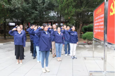 �������ʹ���-׷�󿵽�,����һ������