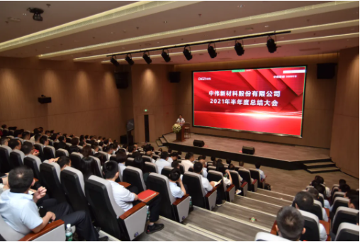 �������ʹ���-׷�󿵽�,����һ������