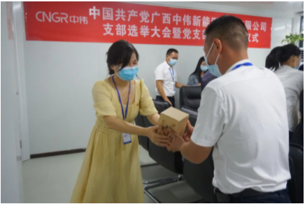 �������ʹ���-׷�󿵽�,����һ������