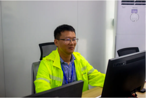 �������ʹ���-׷�󿵽�,����һ������