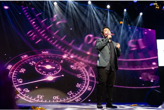 �������ʹ���-׷�󿵽�,����һ������