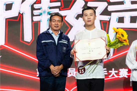 �������ʹ���-׷�󿵽�,����һ������