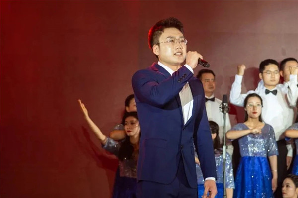 �������ʹ���-׷�󿵽�,����һ������