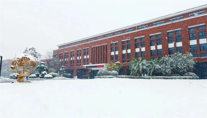 �������ʹ���-׷�󿵽�,����һ������