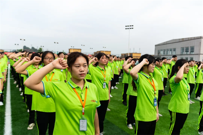 �������ʹ���-׷�󿵽�,����һ������