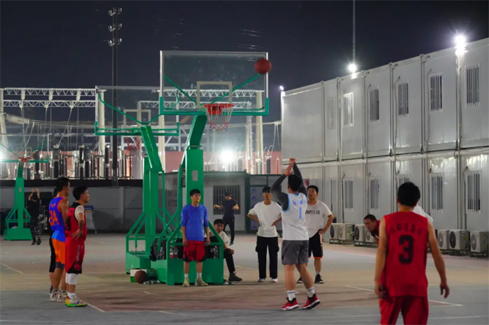 �������ʹ���-׷�󿵽�,����һ������