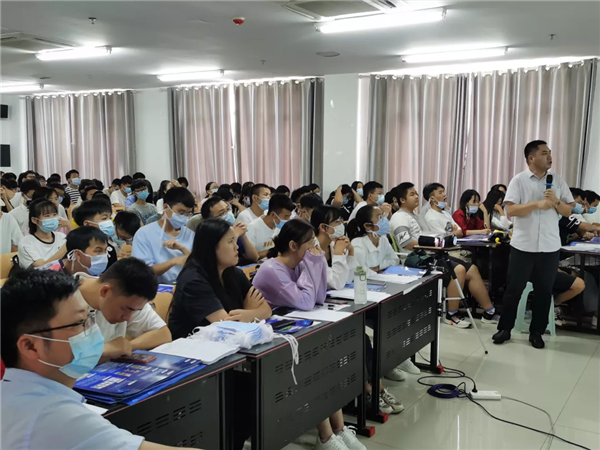 �������ʹ���-׷�󿵽�,����һ������