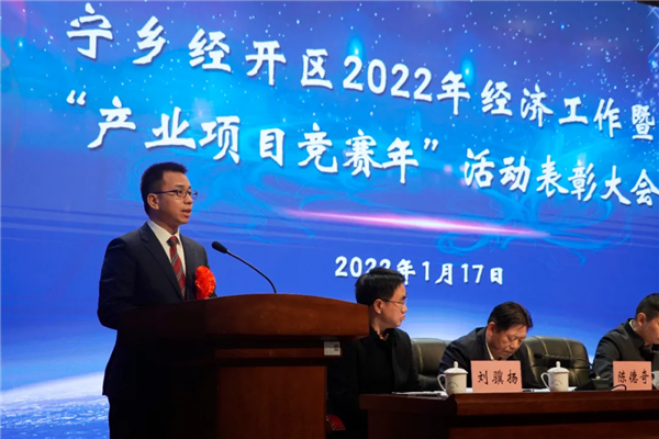 �������ʹ���-׷�󿵽�,����һ������