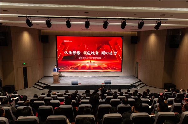 �������ʹ���-׷�󿵽�,����һ������