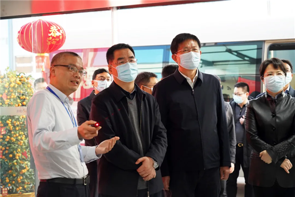 �������ʹ���-׷�󿵽�,����һ������