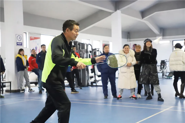 �������ʹ���-׷�󿵽�,����һ������