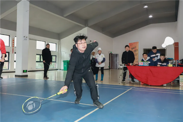 �������ʹ���-׷�󿵽�,����һ������