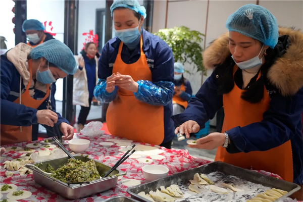 �������ʹ���-׷�󿵽�,����һ������