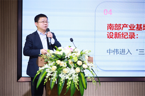 �������ʹ���-׷�󿵽�,����һ������