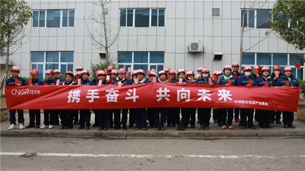 �������ʹ���-׷�󿵽�,����һ������