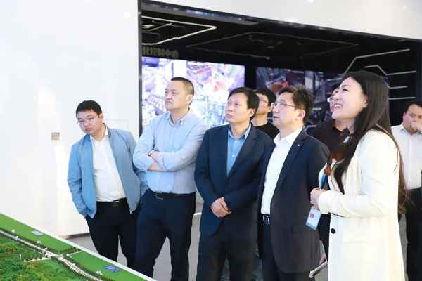 �������ʹ���-׷�󿵽�,����һ������