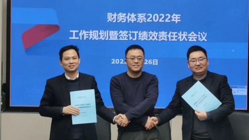 �������ʹ���-׷�󿵽�,����һ������