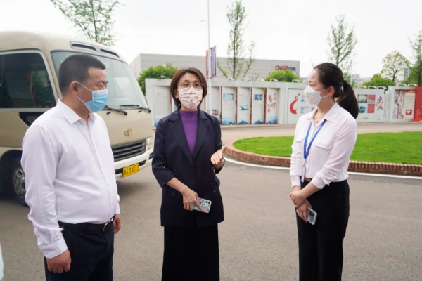 �������ʹ���-׷�󿵽�,����һ������