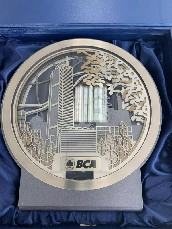 �������ʹ���-׷�󿵽�,����һ������