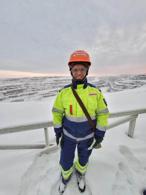 �������ʹ���-׷�󿵽�,����һ������