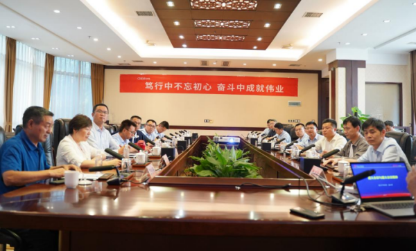 �������ʹ���-׷�󿵽�,����һ������