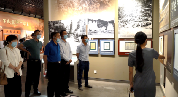 �������ʹ���-׷�󿵽�,����һ������