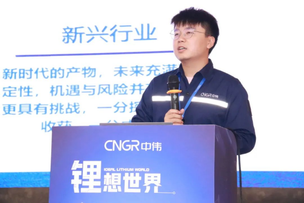 �������ʹ���-׷�󿵽�,����һ������