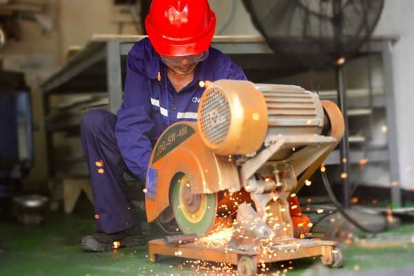 �������ʹ���-׷�󿵽�,����һ������