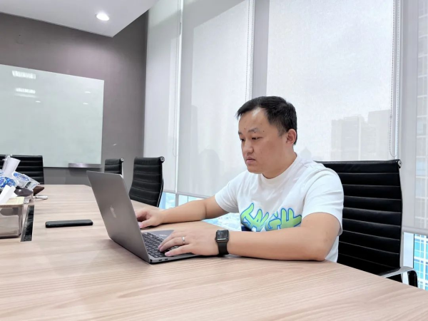 �������ʹ���-׷�󿵽�,����һ������