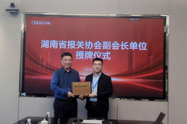 �������ʹ���-׷�󿵽�,����һ������