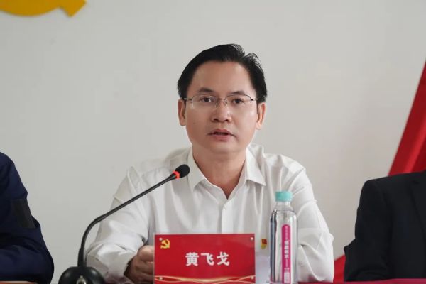 �������ʹ���-׷�󿵽�,����һ������