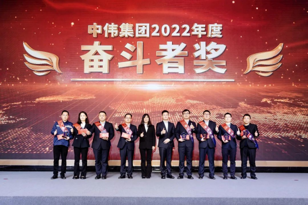 �������ʹ���-׷�󿵽�,����һ������