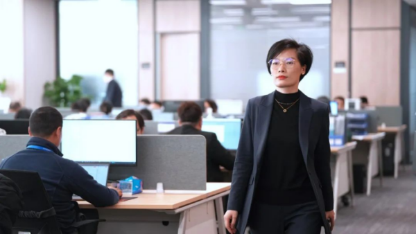 ����� �ٴ�ҵ | �����䣺������������������׷�����������������Ϊ����������������ɢ��