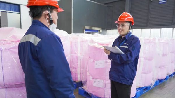 �������ʹ���-׷�󿵽�,����һ������