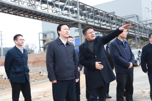 �������ʹ���-׷�󿵽�,����һ������