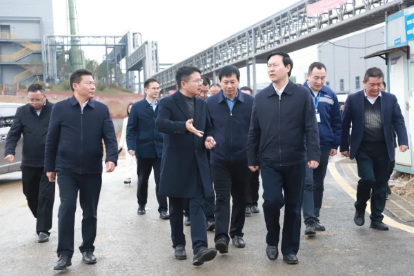 �������ʹ���-׷�󿵽�,����һ������