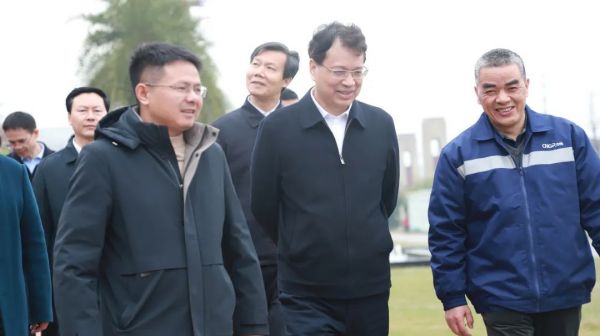 �������ʹ���-׷�󿵽�,����һ������