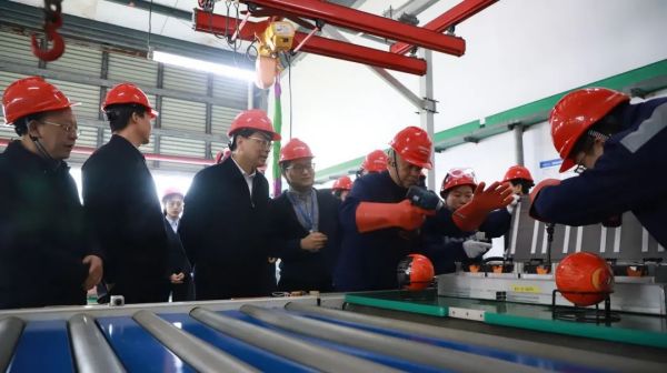 �������ʹ���-׷�󿵽�,����һ������