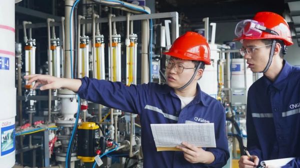 �������ʹ���-׷�󿵽�,����һ������