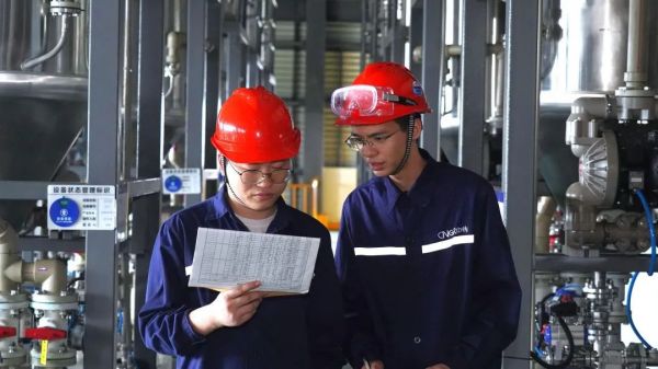 �������ʹ���-׷�󿵽�,����һ������