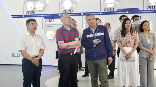 �������ʹ���-׷�󿵽�,����һ������