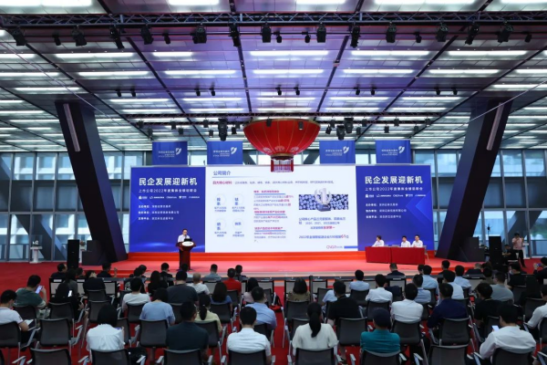 �������ʹ���-׷�󿵽�,����һ������