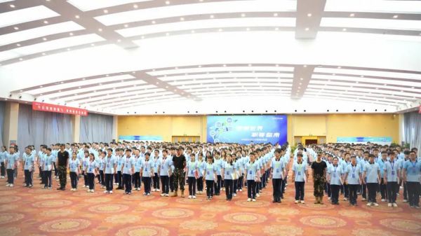 �������ʹ���-׷�󿵽�,����һ������